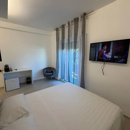 Гостьовий будинок Kyma 4*