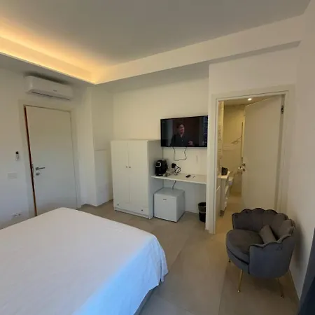 Гостьовий будинок Kyma 4*